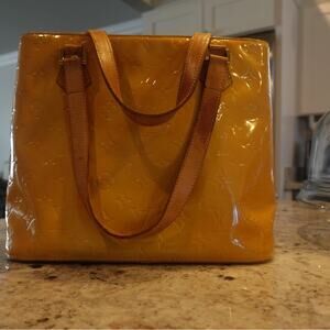 Authentic Louis Vuitton Houston Patent Leather Tote in Yellow and Gold hardware